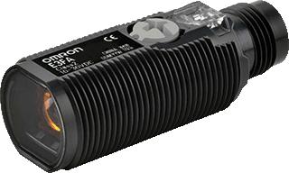 OMRON FOTOCEL M18 KUNSTSTOF BEHUIZING RETROREFLECTIE VOOR TRANSPARANTE OBJECTEN 10 TOT 50CM 10-30V DC NPN LO/DO M12 CONNECTOR 