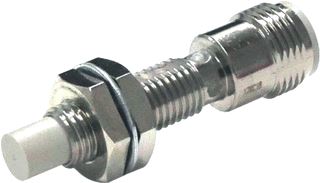 OMRON INDUCTIEVE NADERINGSSCHAKELAAR CONNECTOR M12 METAALACHTIG TARGET 4 MM 10-30 V DC 3-DRAADS RVS-KORTE BEHUIZING